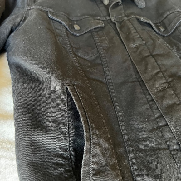 Levi Strauss Gold label Signature- Sherpa Lined Trucker Jacket - Picture 3 of 4